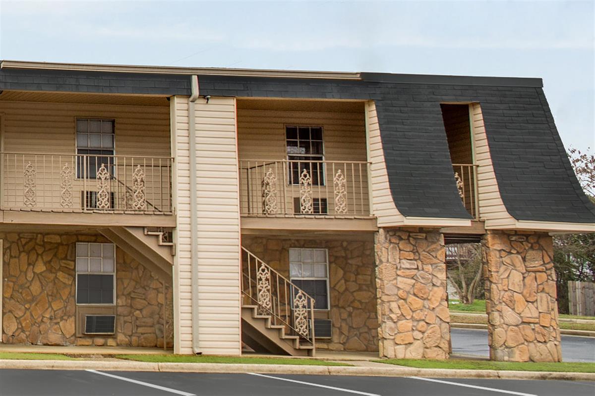 Brookstone Apartment In Tuscaloosa Al