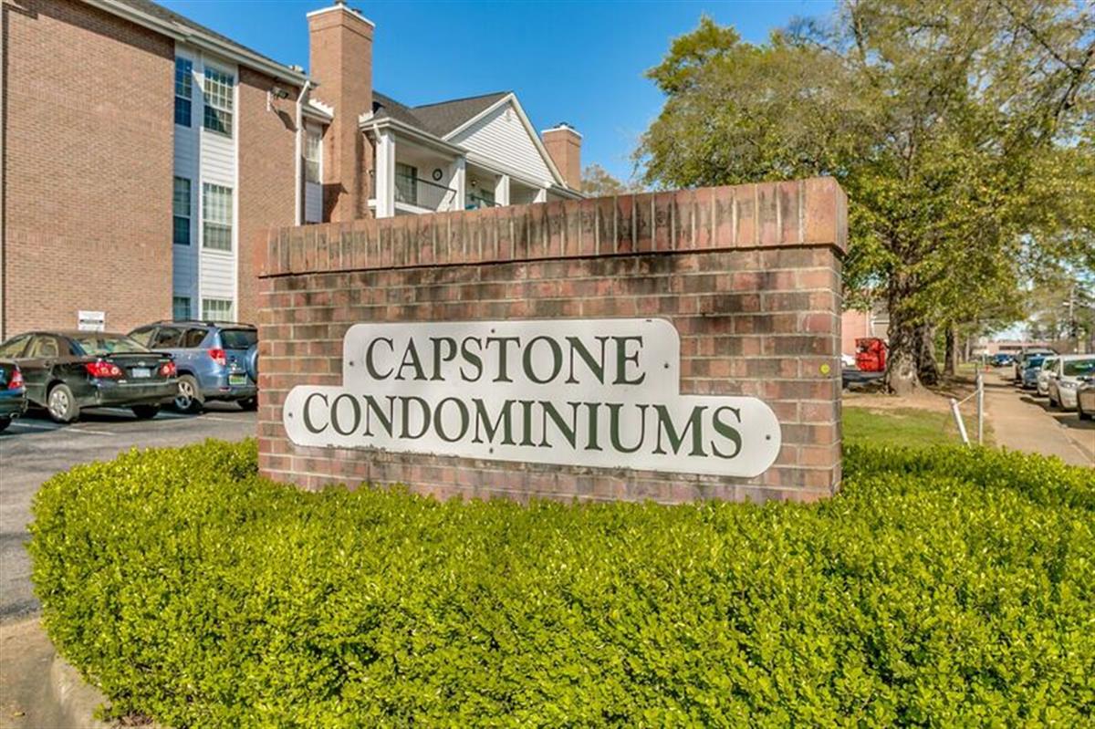 Capstone Condominiums Apartment in Tuscaloosa, AL