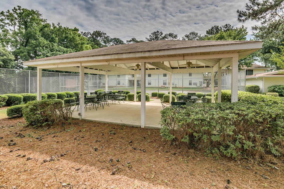 Essex Square Apartments Apartment in Northport, AL