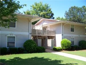 Apartment in Northport, AL